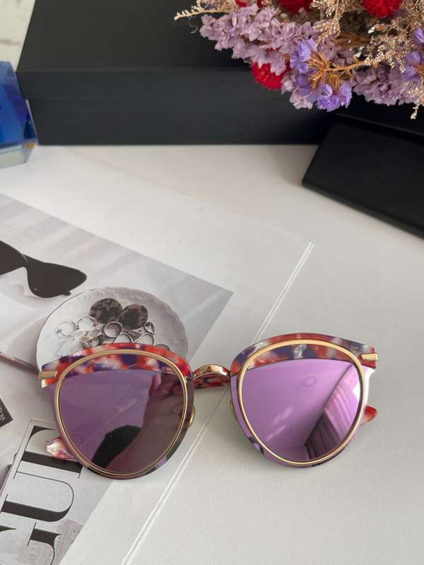 Picture of Dior Sunglasses _SKUfw55590043fw